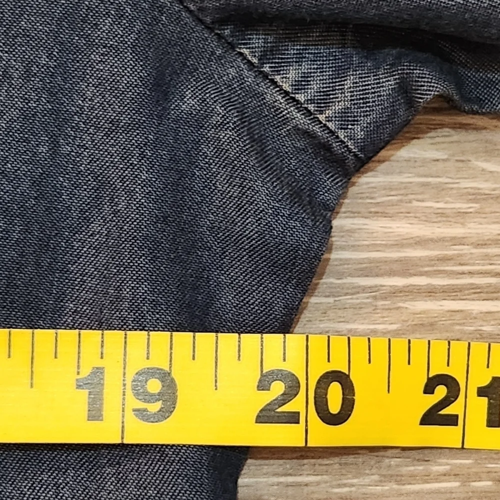 Soft Surroundings Chambray Denim Button-Up Shirt Size Medium